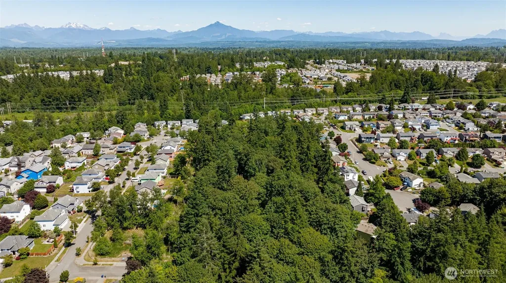 57 79th Avenue NE Marysville WA 98271