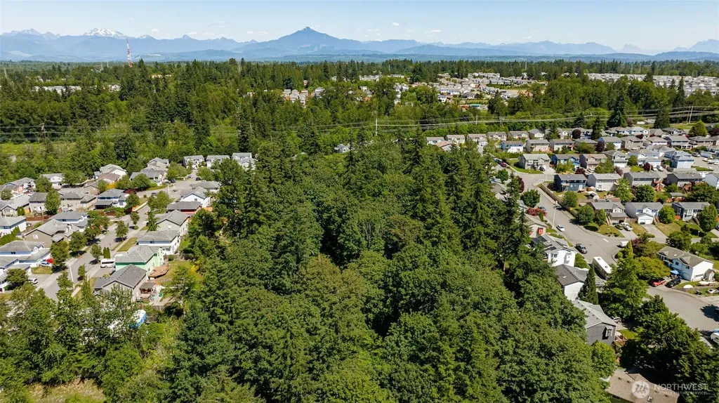 57 79th Avenue NE Marysville WA 98271