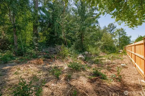 57 79th Avenue NE Marysville WA 98271
