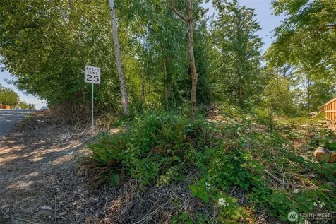 57 79th Avenue NE Marysville WA 98271
