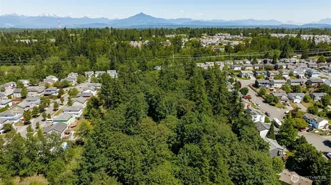 57 79th Avenue NE Marysville WA 98271