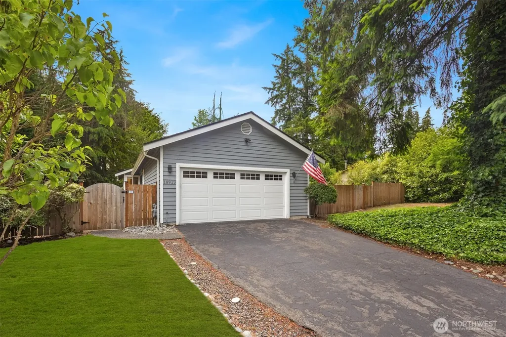 18913 136th Avenue NE Woodinville WA 98072