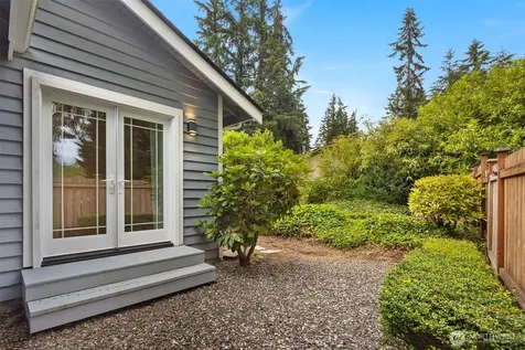 18913 136th Avenue NE Woodinville WA 98072