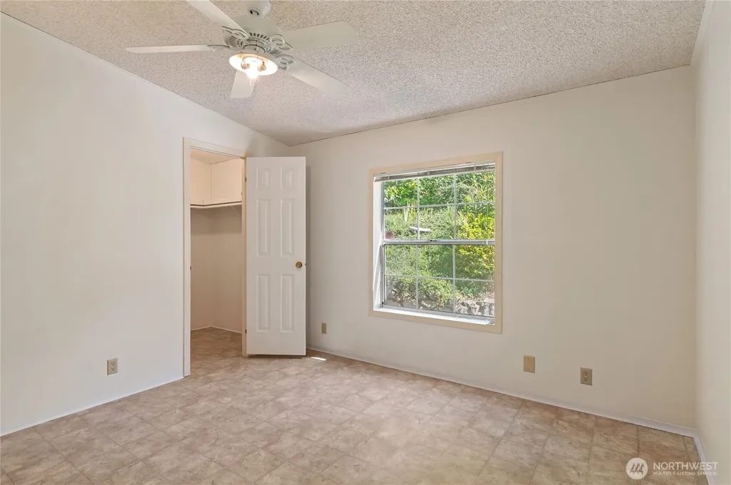 9466 Silver Creek Lane NW Bremerton WA 98311
