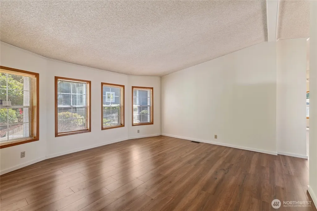 9466 Silver Creek Lane NW Bremerton WA 98311