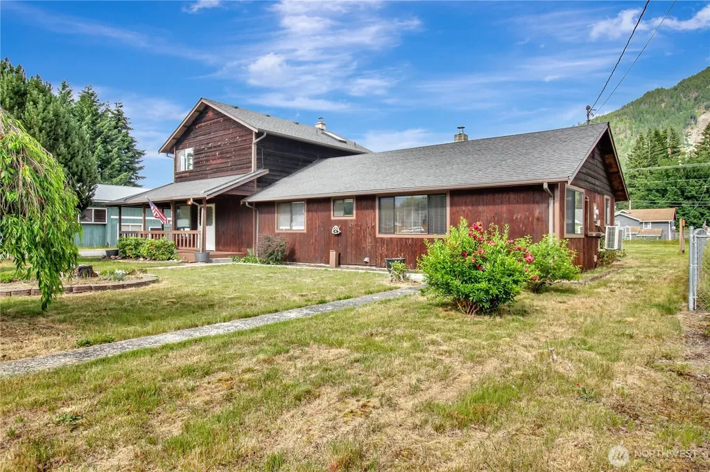 930 Commercial Avenue Darrington WA 98241