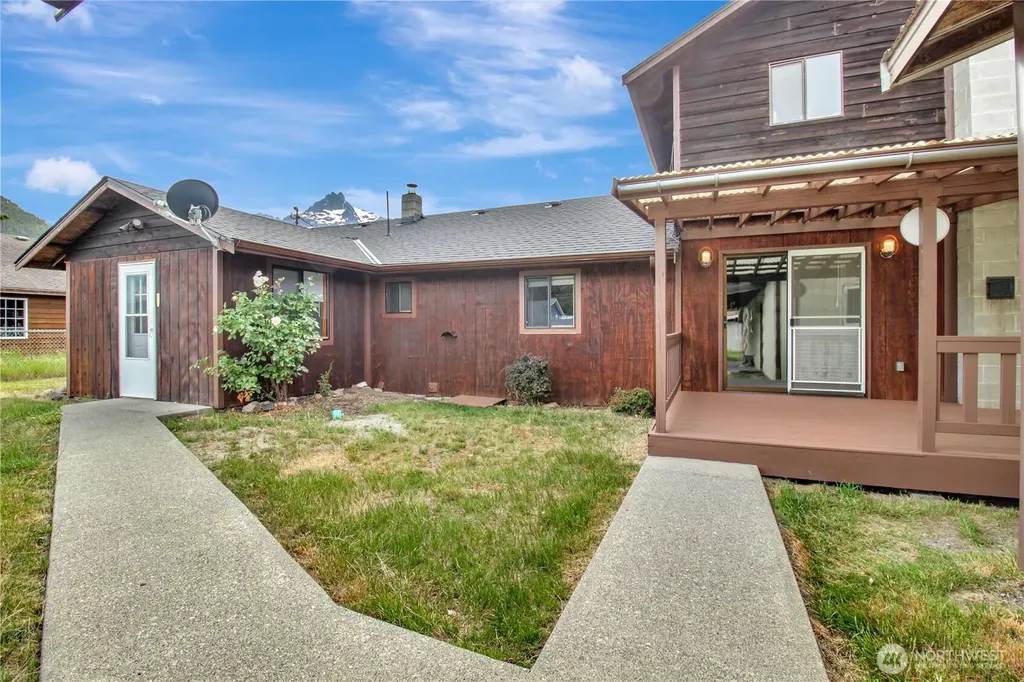 930 Commercial Avenue Darrington WA 98241