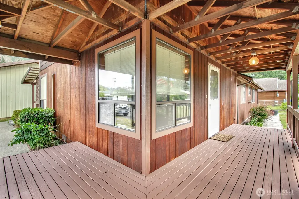930 Commercial Avenue Darrington WA 98241