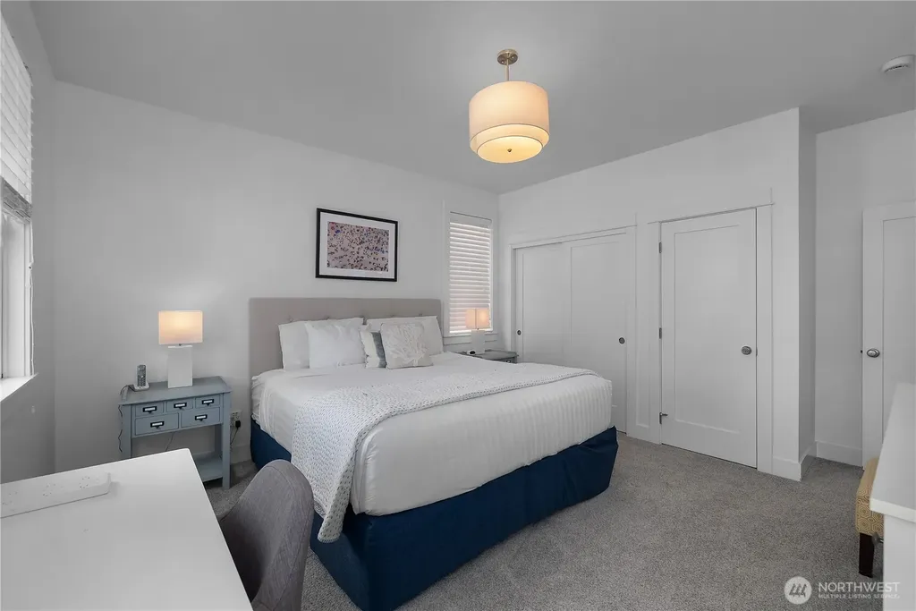 39 Madison Lane Pacific Beach WA 98571