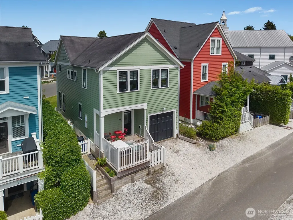 39 Madison Lane Pacific Beach WA 98571