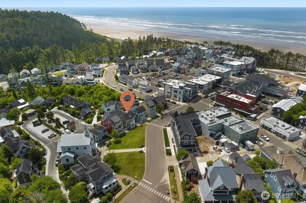 39 Madison Lane Pacific Beach WA 98571