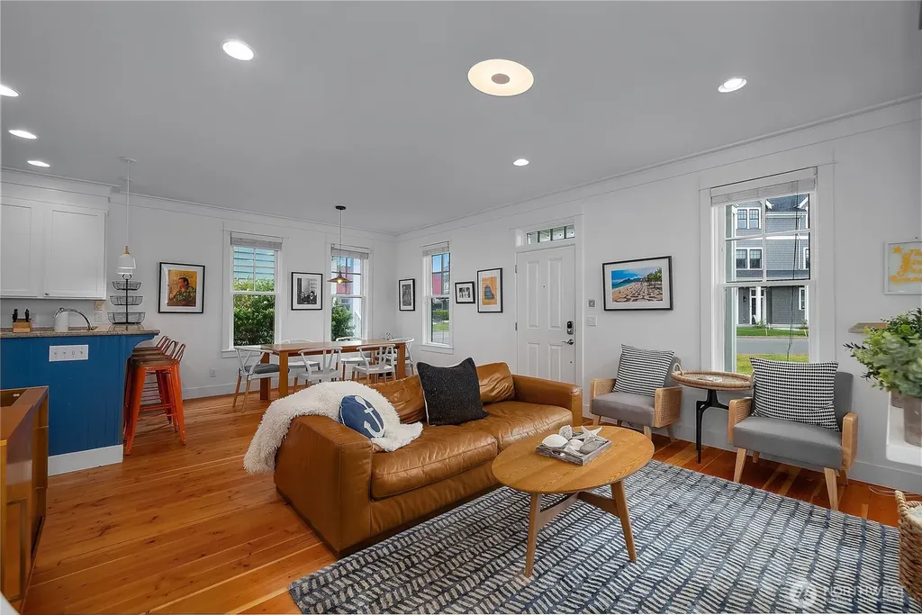 39 Madison Lane Pacific Beach WA 98571