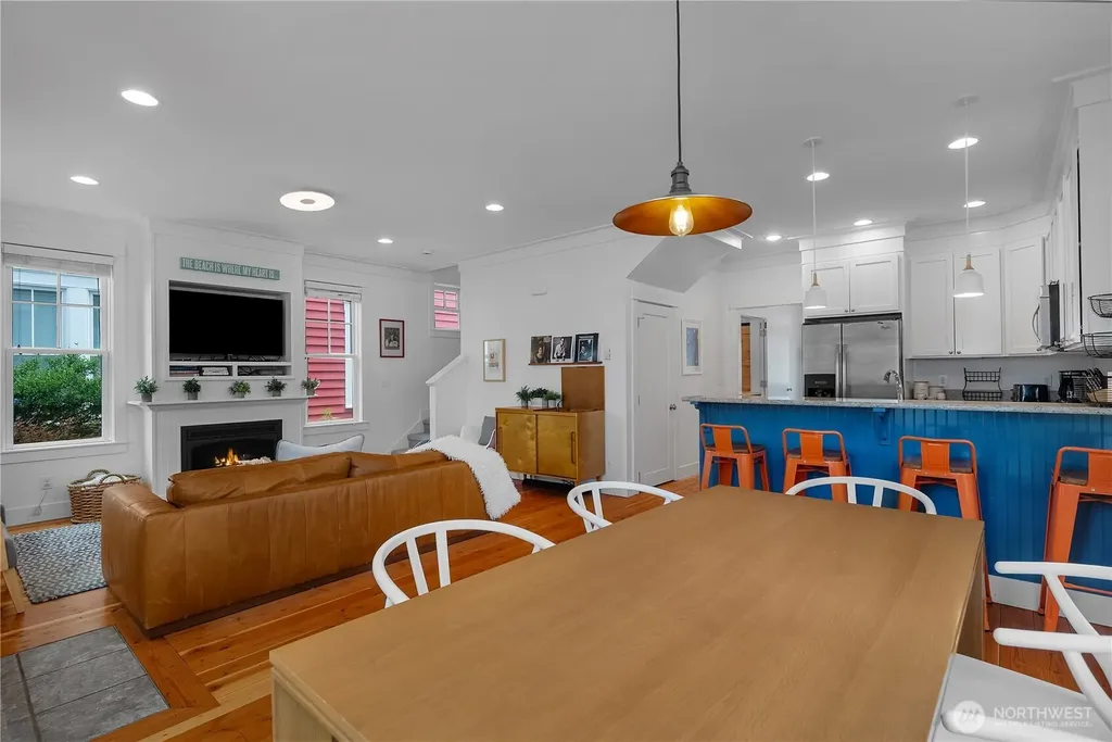 39 Madison Lane Pacific Beach WA 98571
