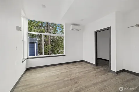 8608 42nd Avenue S Seattle WA 98118