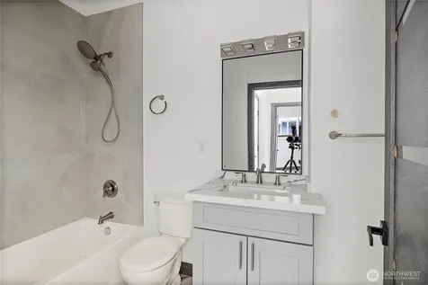 8608 42nd Avenue S Seattle WA 98118
