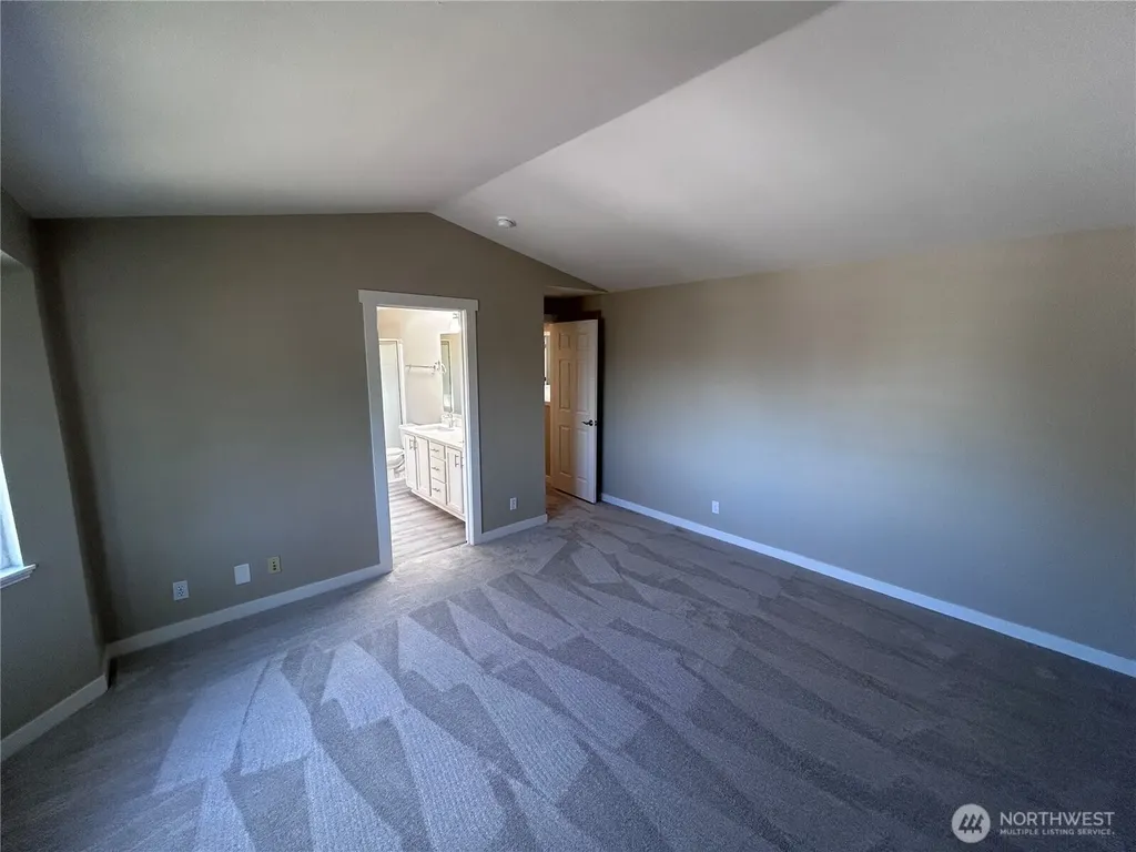 7621 67th Street NE Marysville WA 98270
