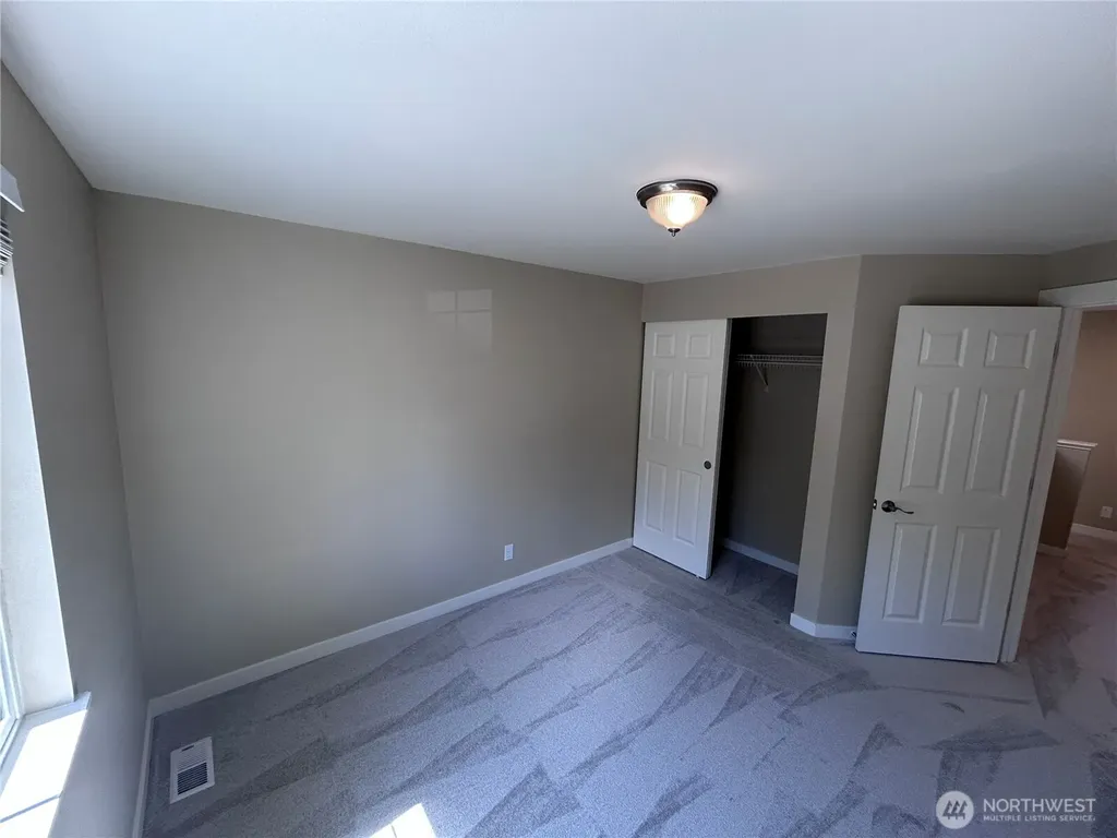 7621 67th Street NE Marysville WA 98270