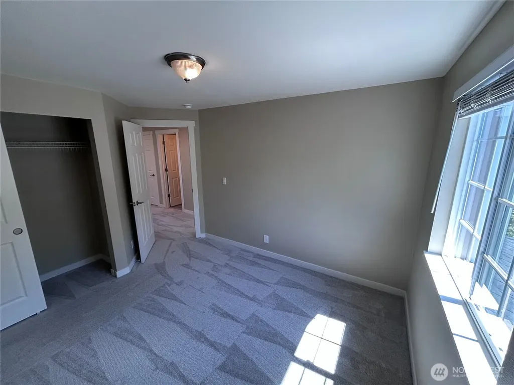 7621 67th Street NE Marysville WA 98270