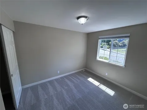 7621 67th Street NE Marysville WA 98270