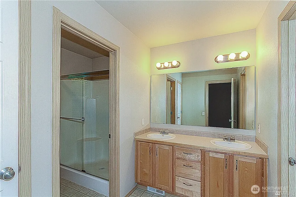 2422 Stafford Way Bothell WA 98012