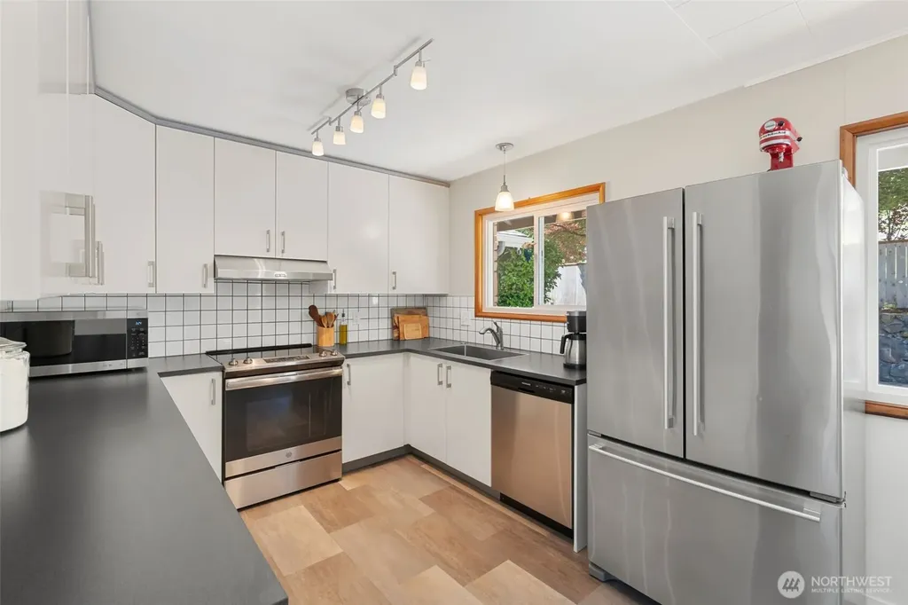 103 SE 16th Street Chehalis WA 98532