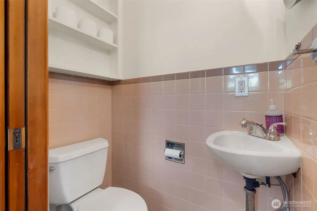 103 SE 16th Street Chehalis WA 98532