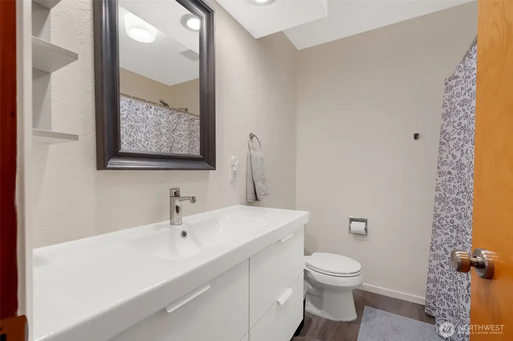 103 SE 16th Street Chehalis WA 98532