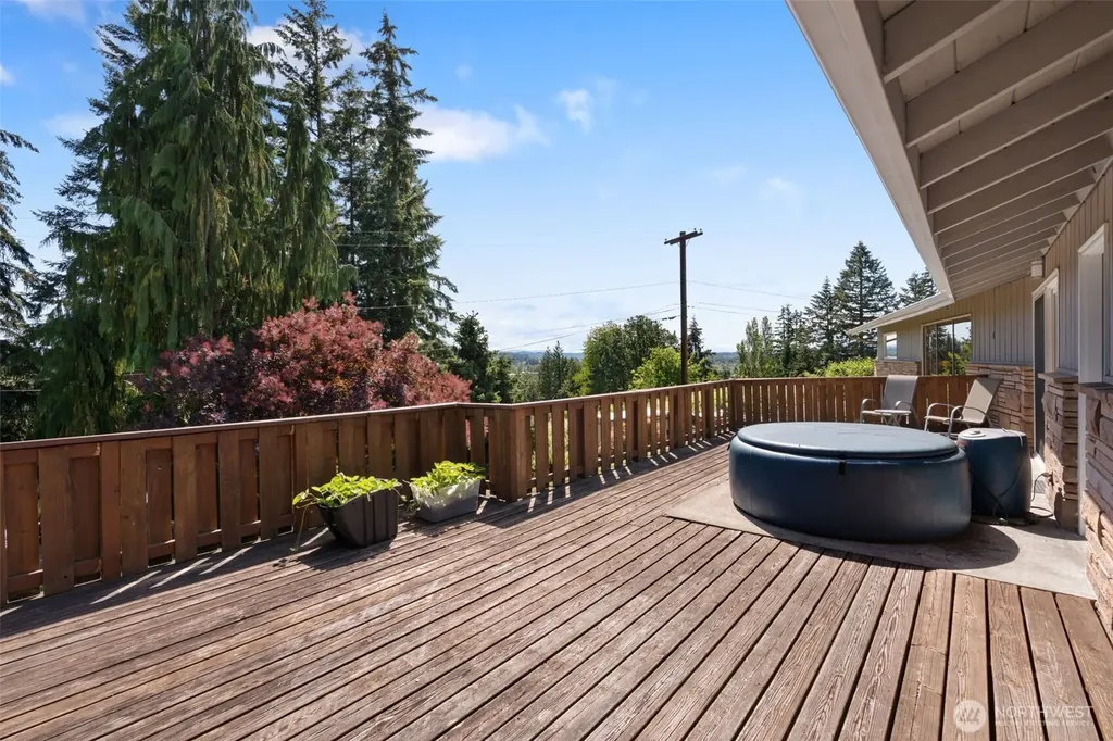 103 SE 16th Street Chehalis WA 98532