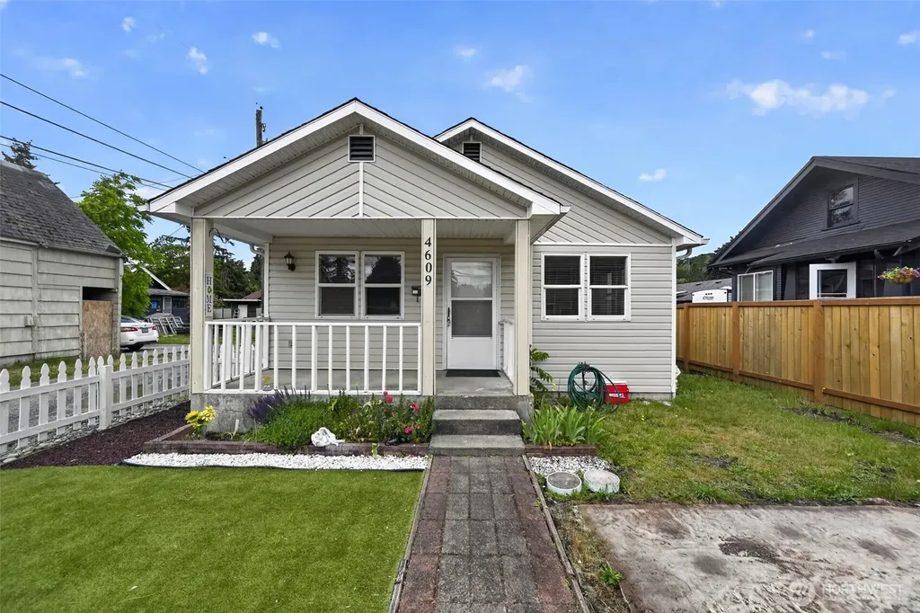4609 S 66th Street Tacoma WA 98409