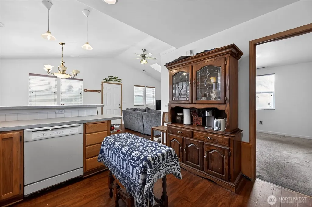 4609 S 66th Street Tacoma WA 98409