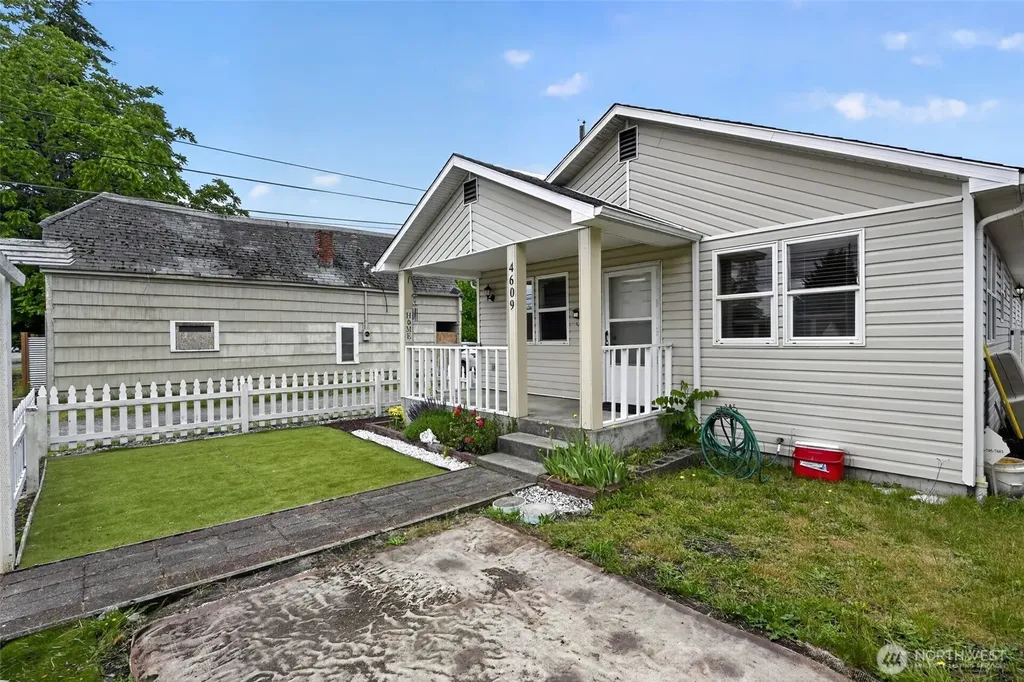 4609 S 66th Street Tacoma WA 98409