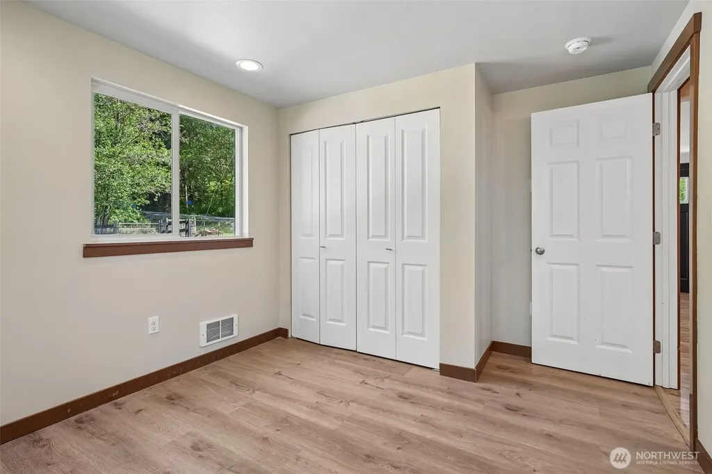 21199 Grip Road Sedro Woolley WA 98284