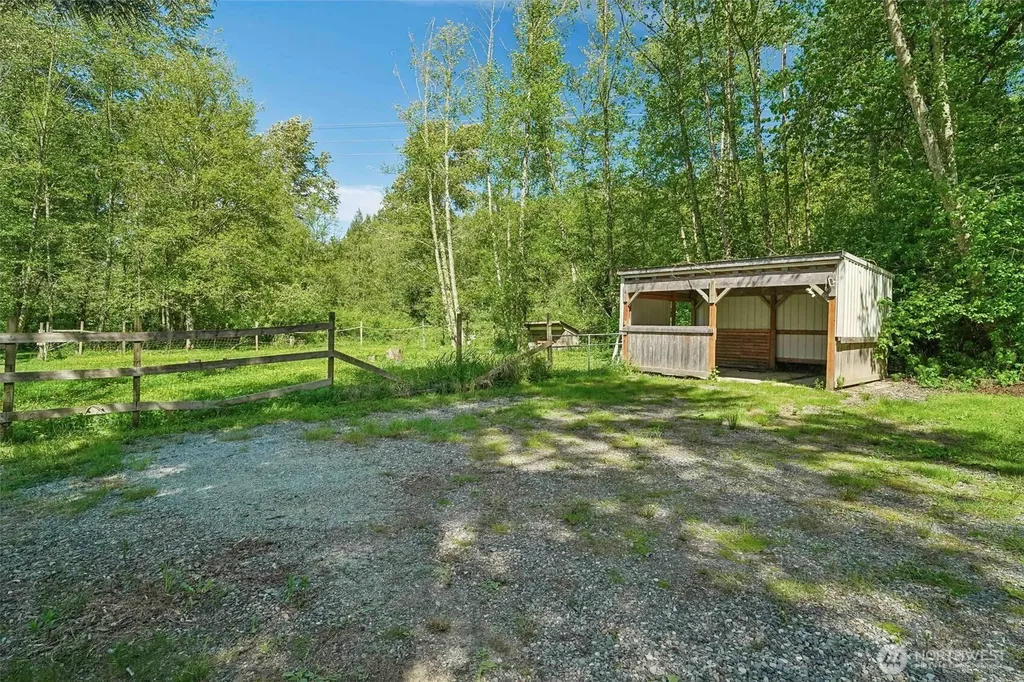 21199 Grip Road Sedro Woolley WA 98284