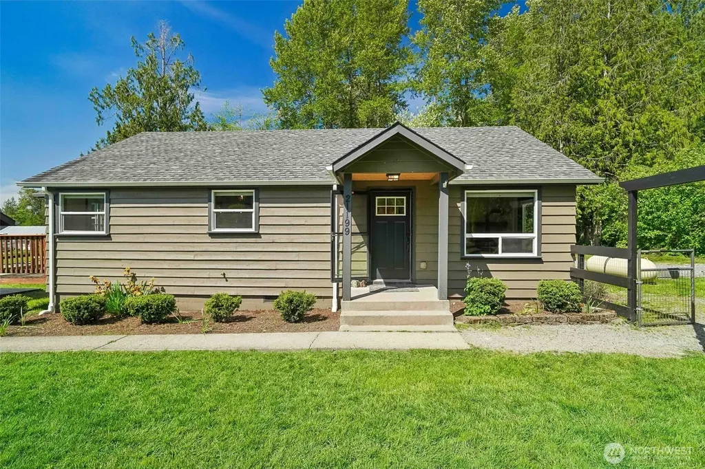21199 Grip Road Sedro Woolley WA 98284