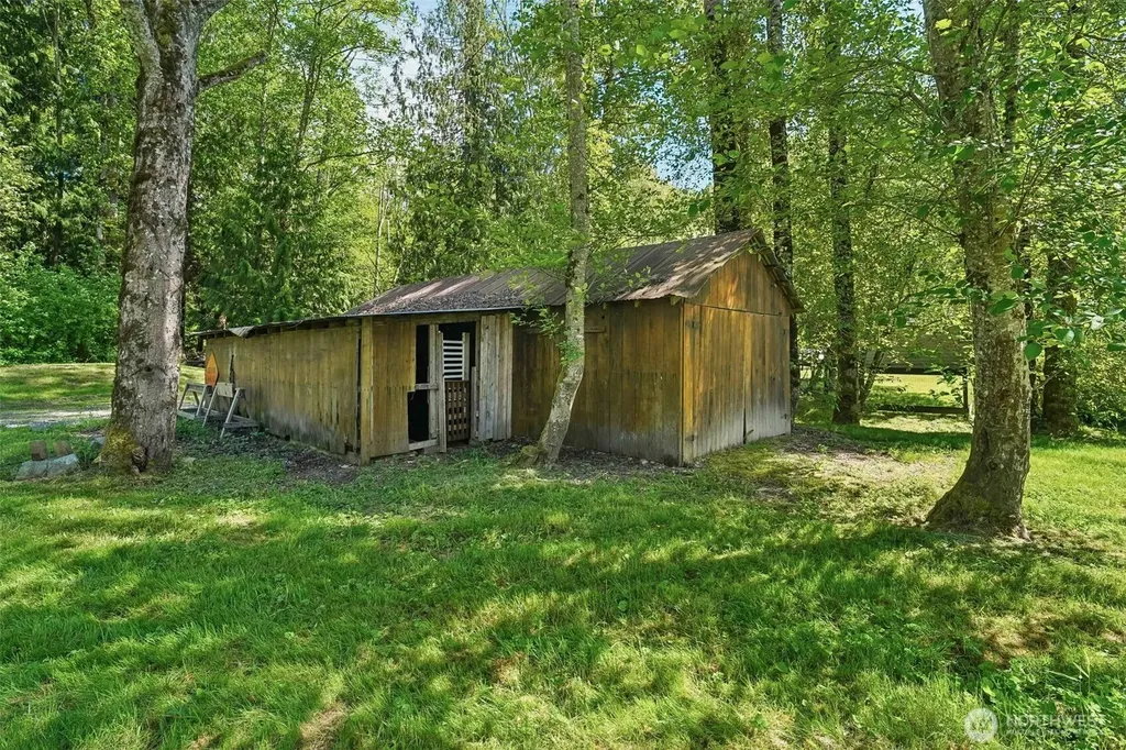21199 Grip Road Sedro Woolley WA 98284