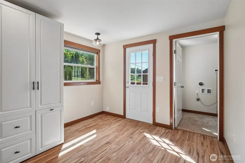 21199 Grip Road Sedro Woolley WA 98284