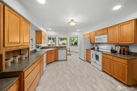 2103 Golden Maples Court NW Olympia WA 98502
