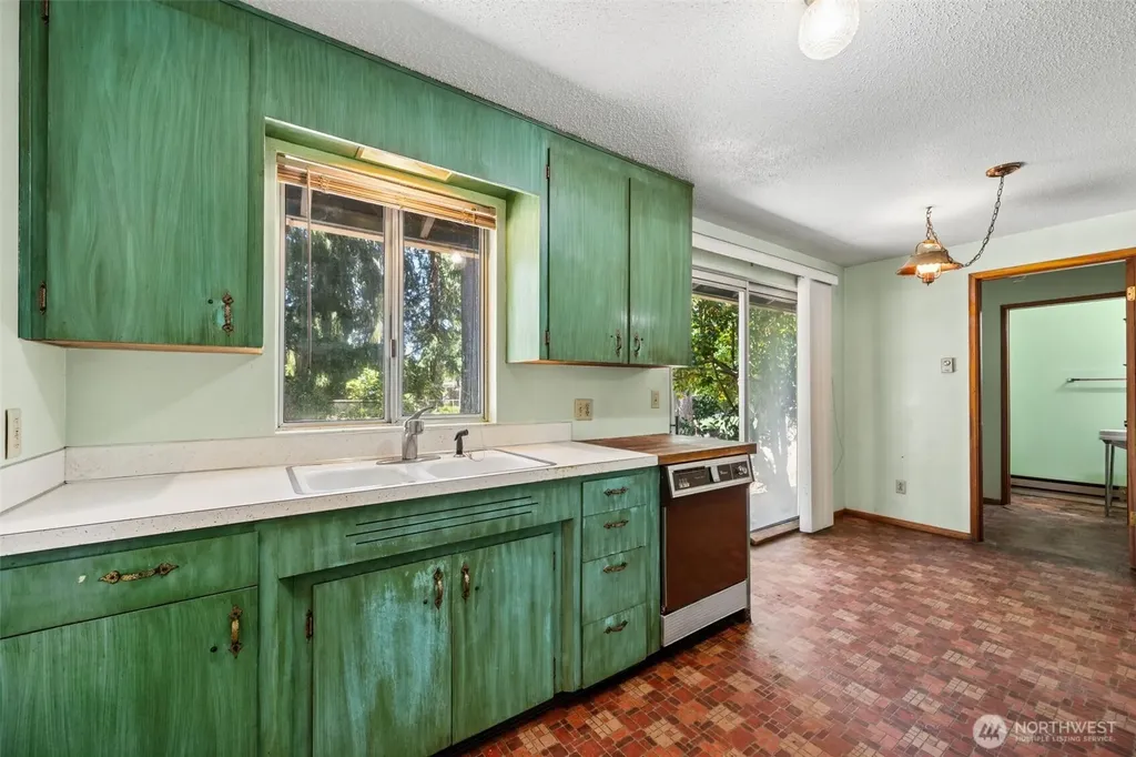 1038 Skyridge Street SE Lacey WA 98503