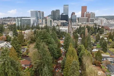 339 108th Avenue SE Bellevue WA 98004