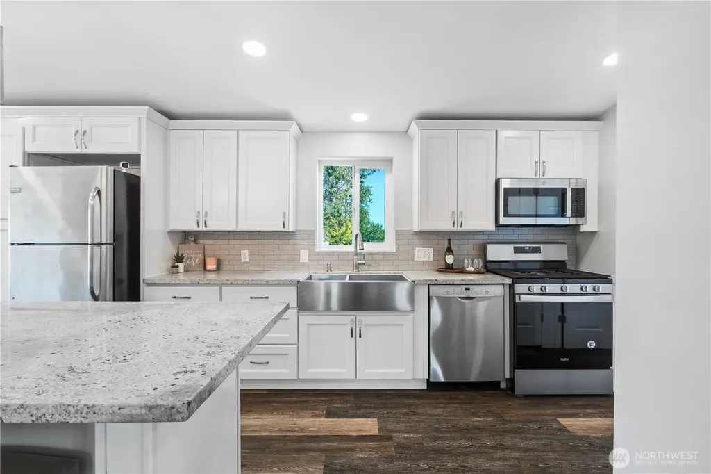 3471 Birch Bay Lynden Road Custer WA 98240