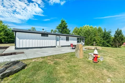 3471 Birch Bay Lynden Road Custer WA 98240