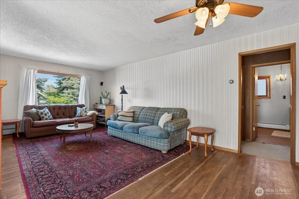 709 Marshall Street Davenport WA 99122
