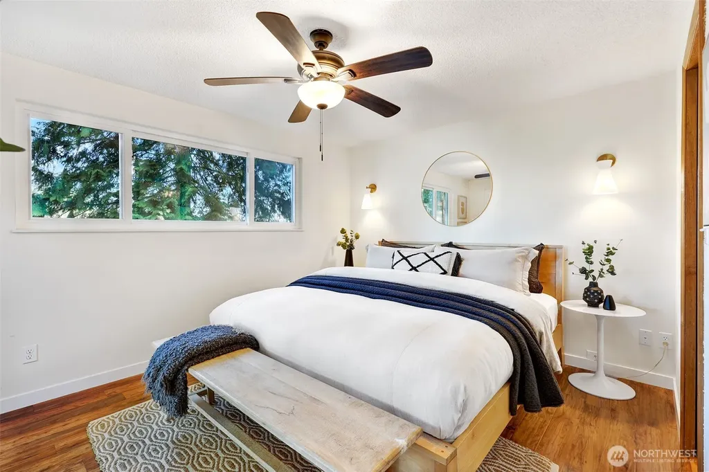 23321 75th Avenue W Edmonds WA 98026