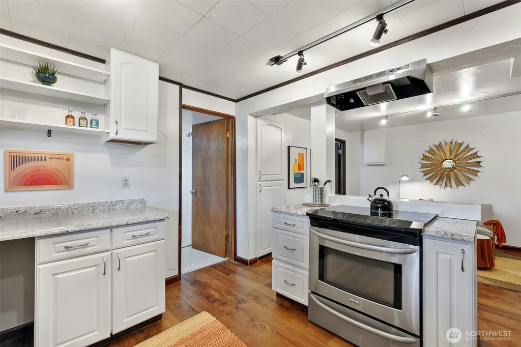 23321 75th Avenue W Edmonds WA 98026