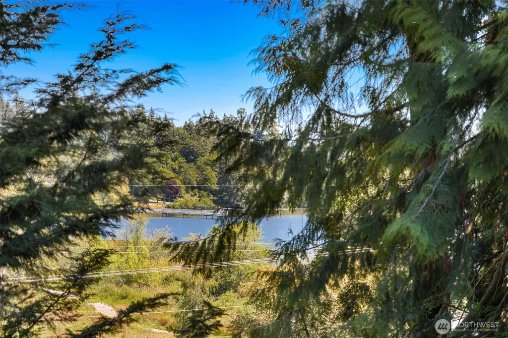 23321 75th Avenue W Edmonds WA 98026