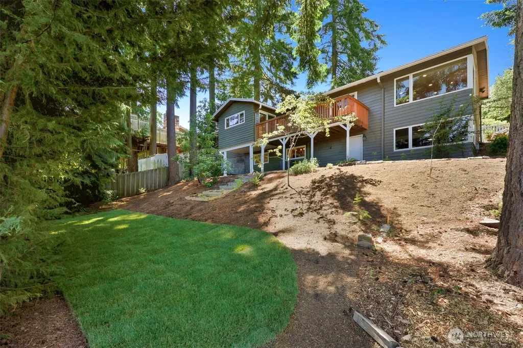 23321 75th Avenue W Edmonds WA 98026