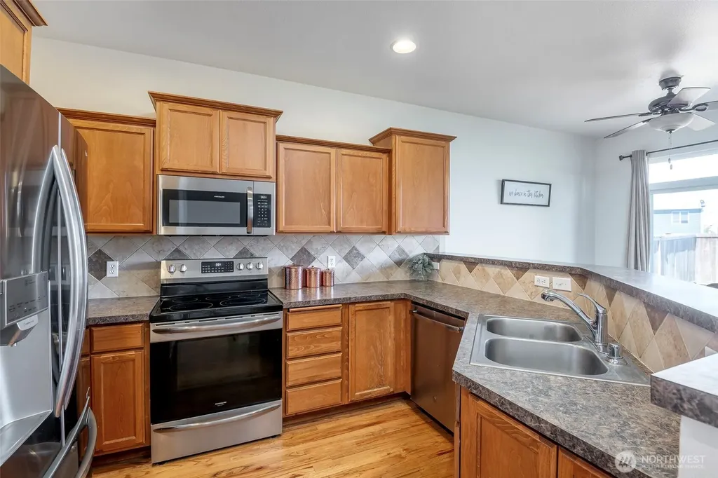 18219 111th Avenue Ct E Puyallup WA 98374
