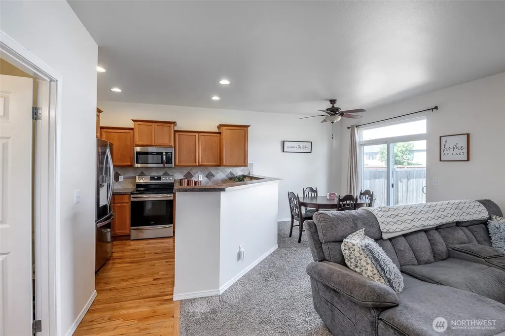18219 111th Avenue Ct E Puyallup WA 98374