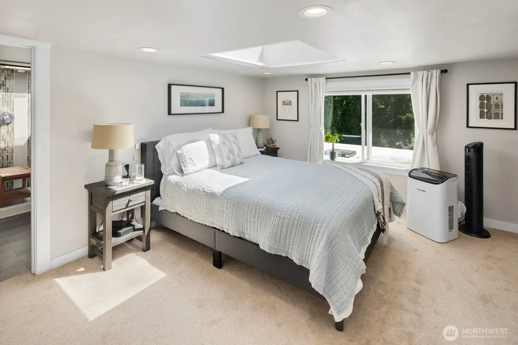 5011 Seahurst Avenue Everett WA 98203