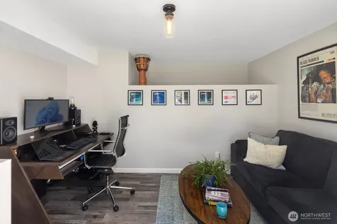 5011 Seahurst Avenue Everett WA 98203